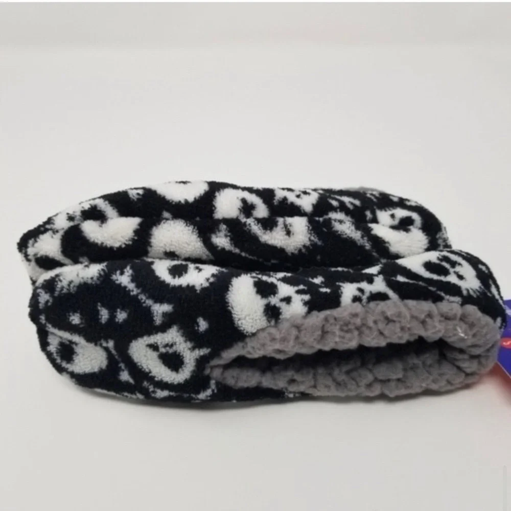 Kids Sherpa lined ultimate warmth slippers size 11 - 12 boys girls skulls